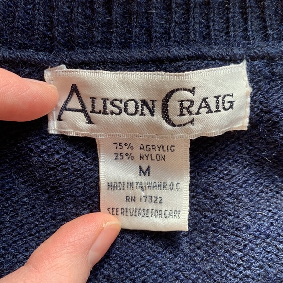 Vintage Navy Blue and White Argyle Sweater Vest - Picture 3 of 10